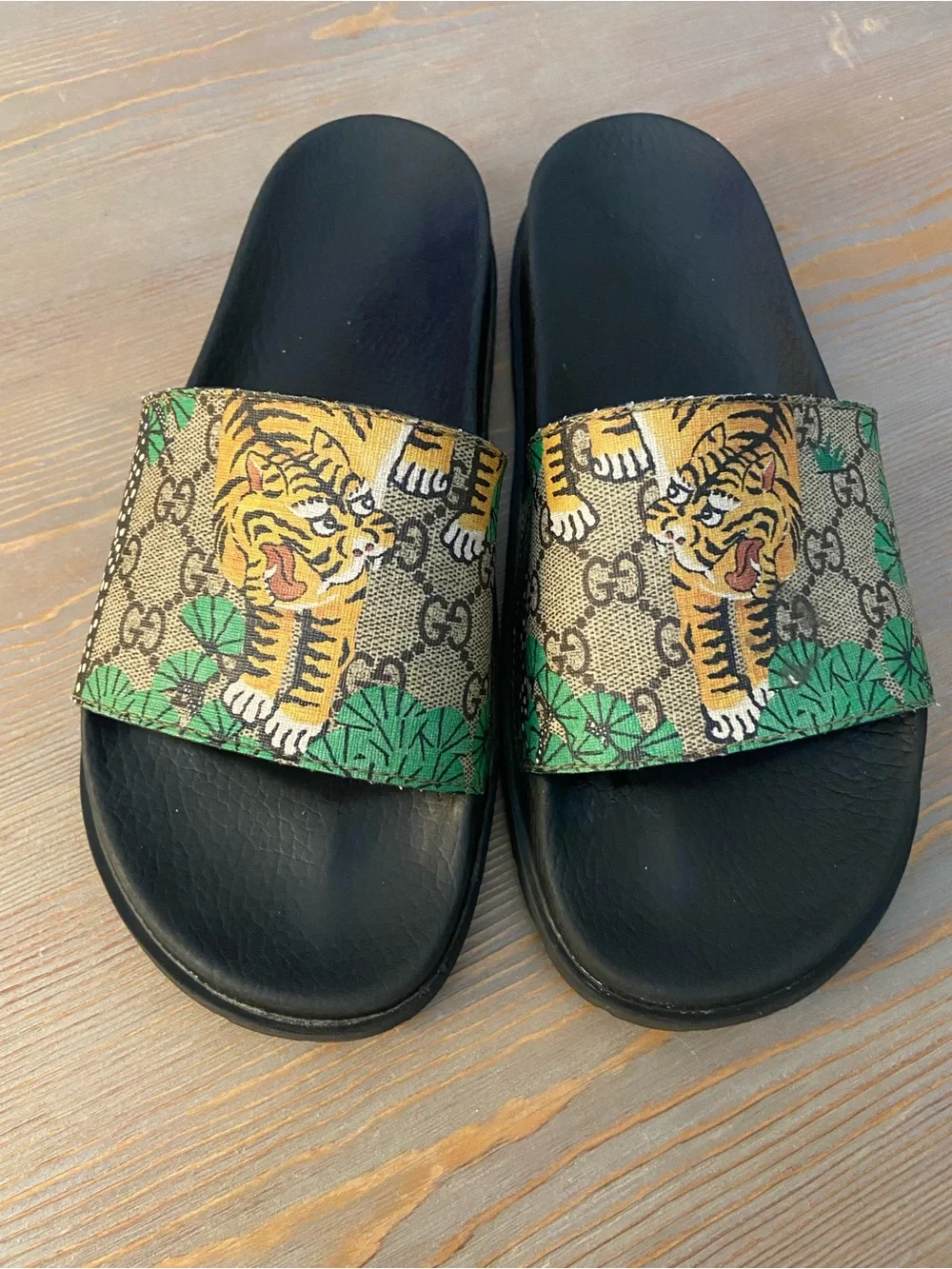 GUCCI Bengal Trek Slides — 9M